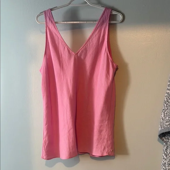 Lilly!! Pink tank - Picture 2 of 5